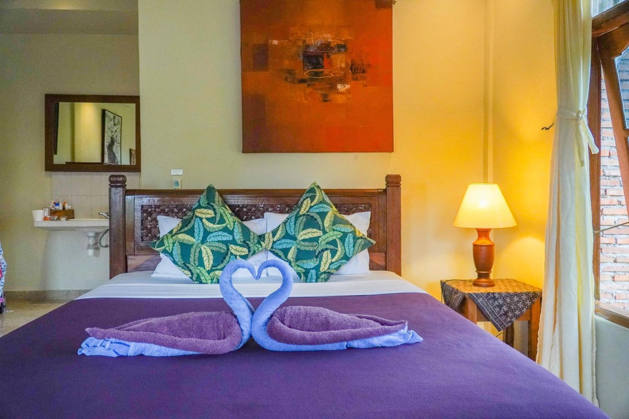 Nirwa 1 Ubud Guesthouse Bagian luar foto