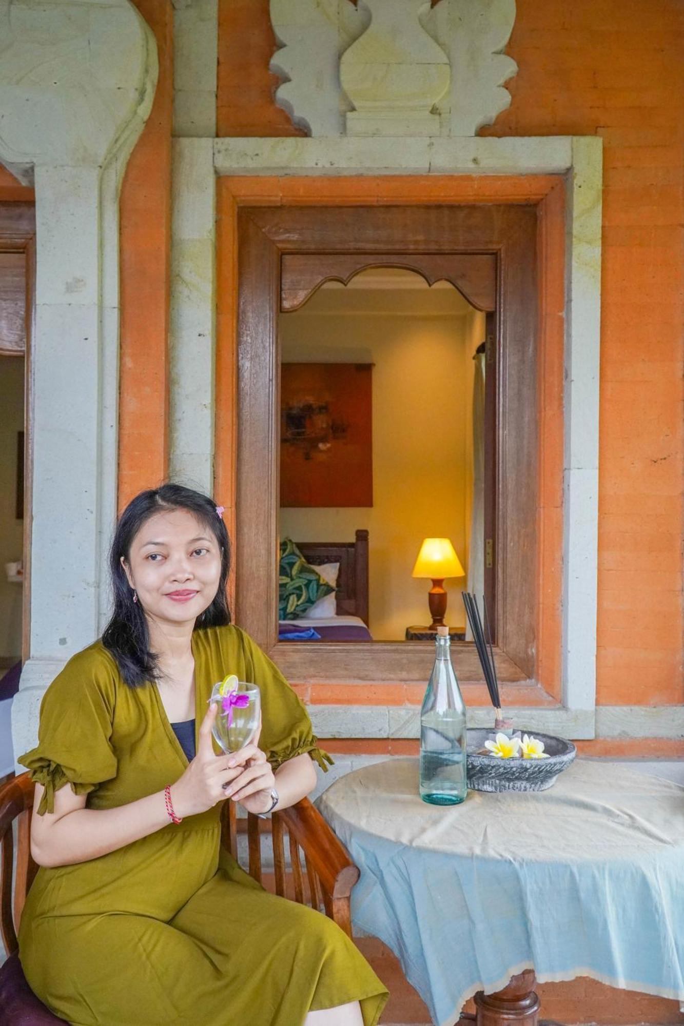Nirwa 1 Ubud Guesthouse Bagian luar foto