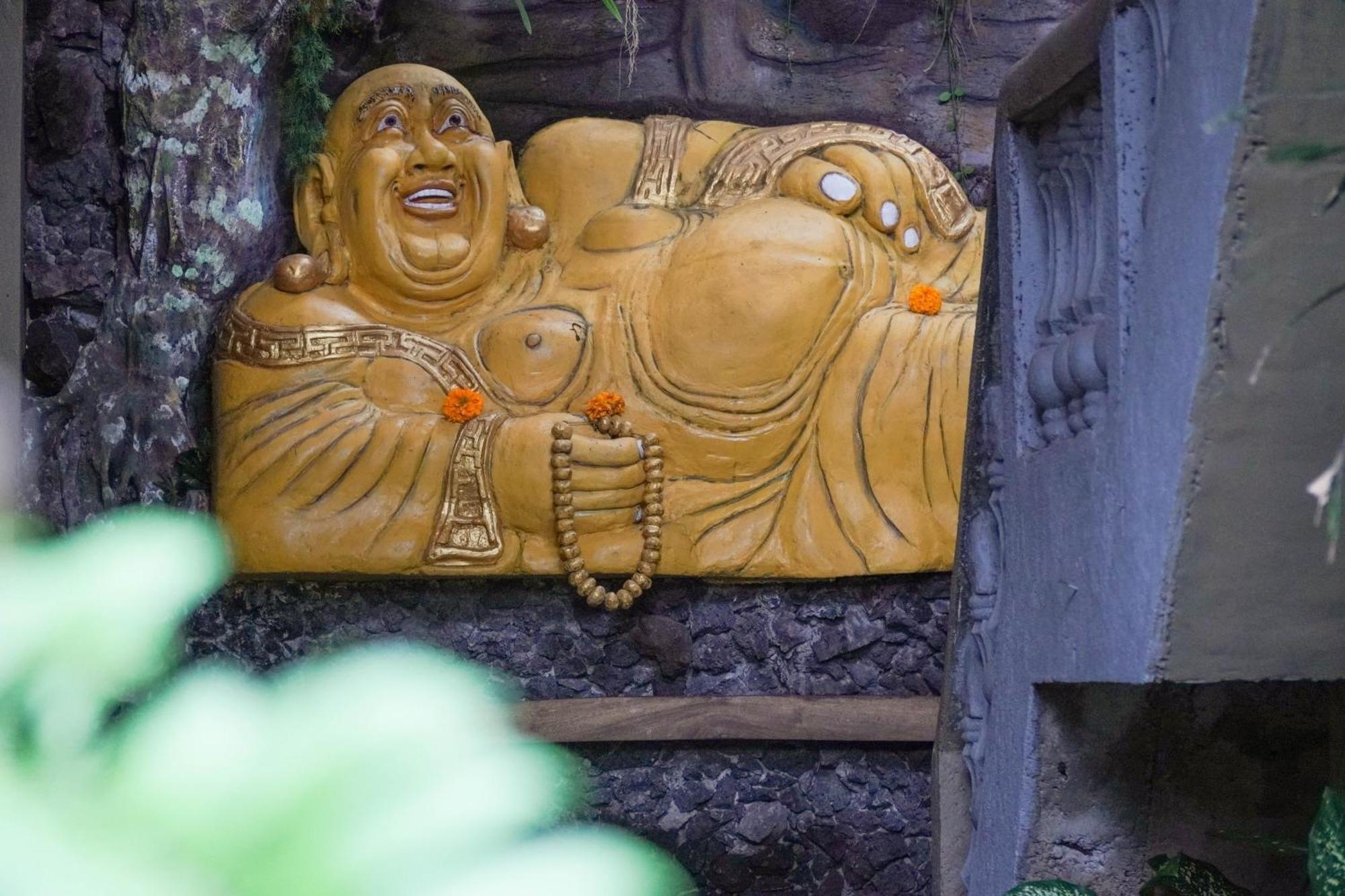 Nirwa 1 Ubud Guesthouse Bagian luar foto