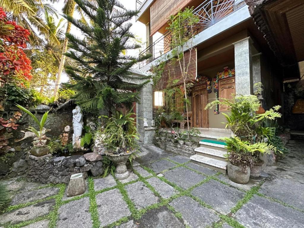 Nirwa 1 Ubud Guesthouse Ruang foto